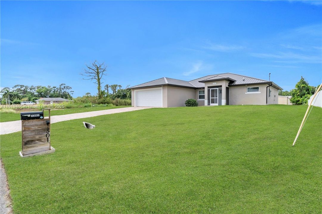 На продажу: $350,000 (4 спален, 2 ванн, 0 Квадратных фут)