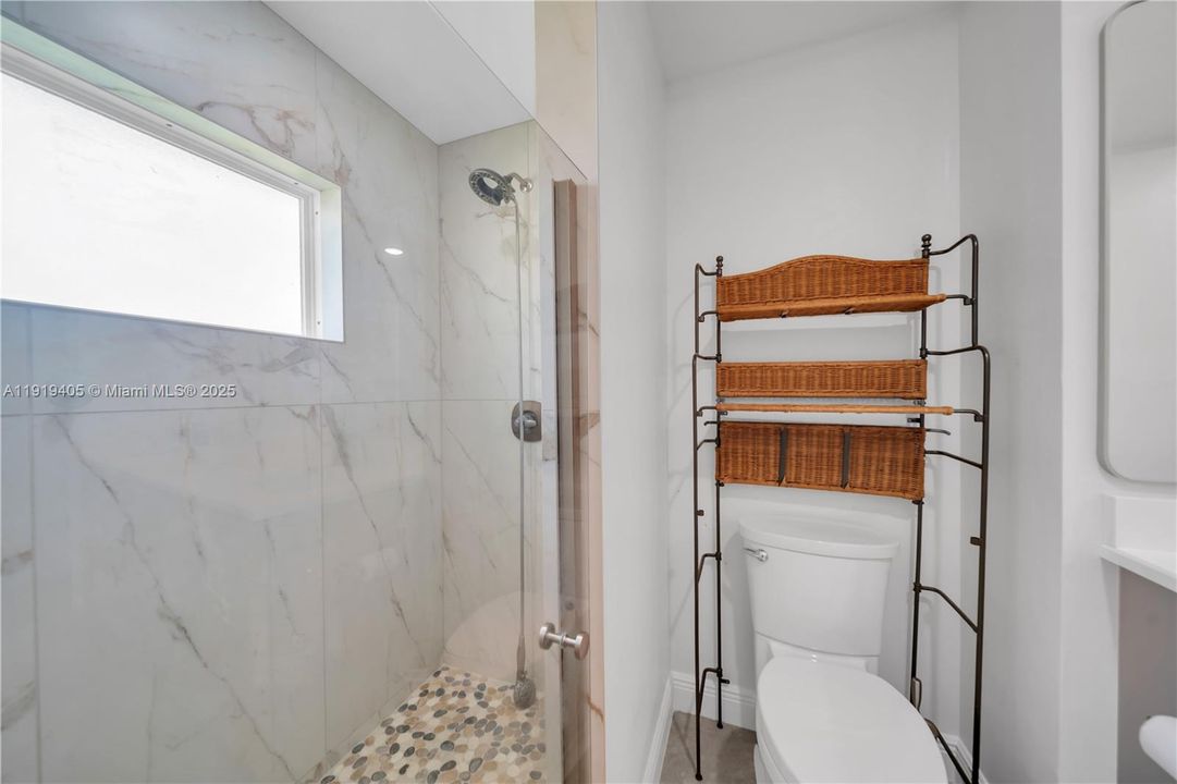 На продажу: $350,000 (4 спален, 2 ванн, 0 Квадратных фут)