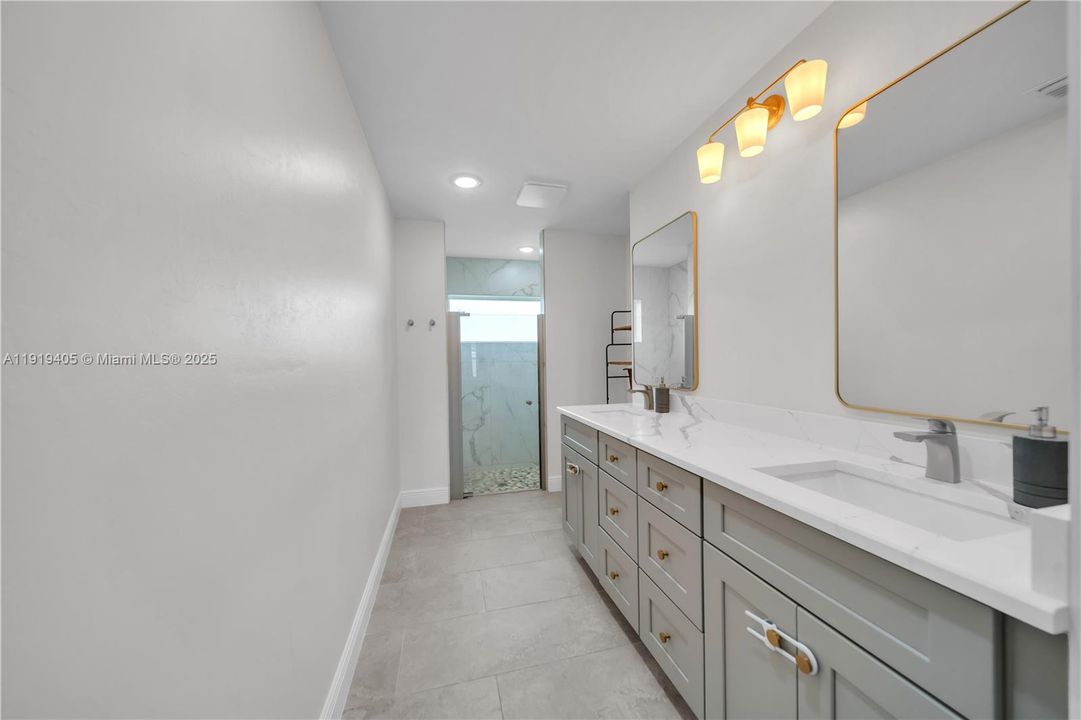 На продажу: $350,000 (4 спален, 2 ванн, 0 Квадратных фут)