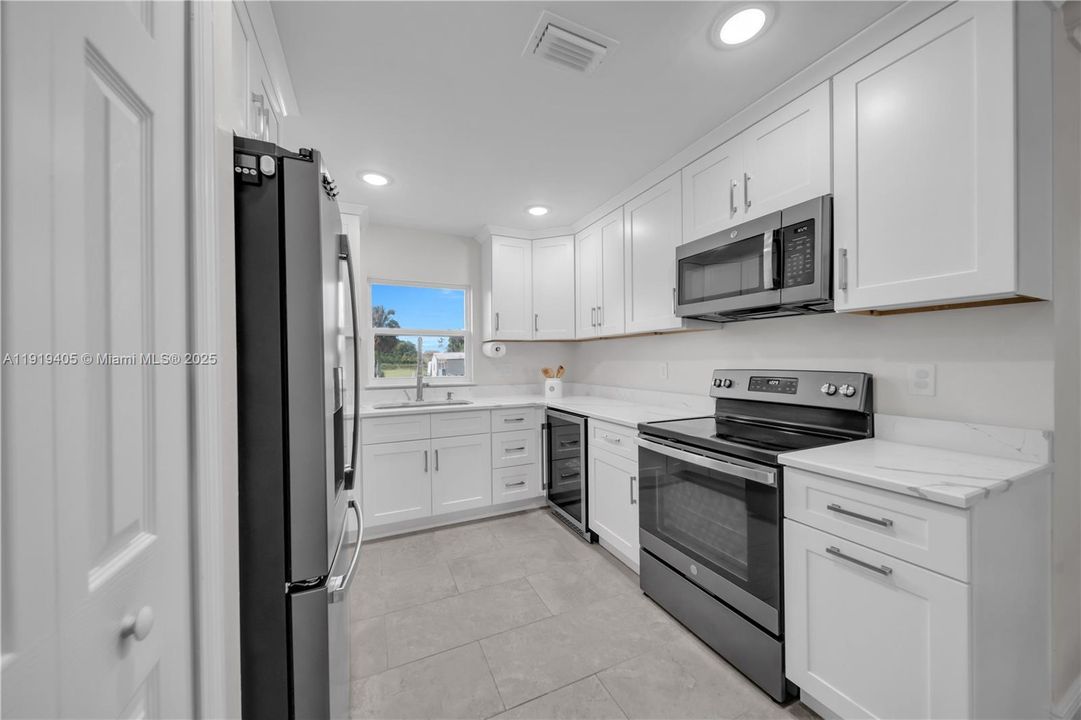 На продажу: $350,000 (4 спален, 2 ванн, 0 Квадратных фут)