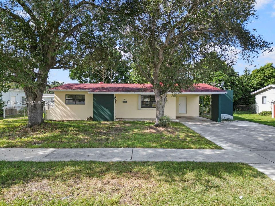 На продажу: $564,000 (3 спален, 2 ванн, 1262 Квадратных фут)