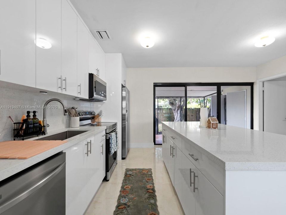 На продажу: $564,000 (3 спален, 2 ванн, 1262 Квадратных фут)