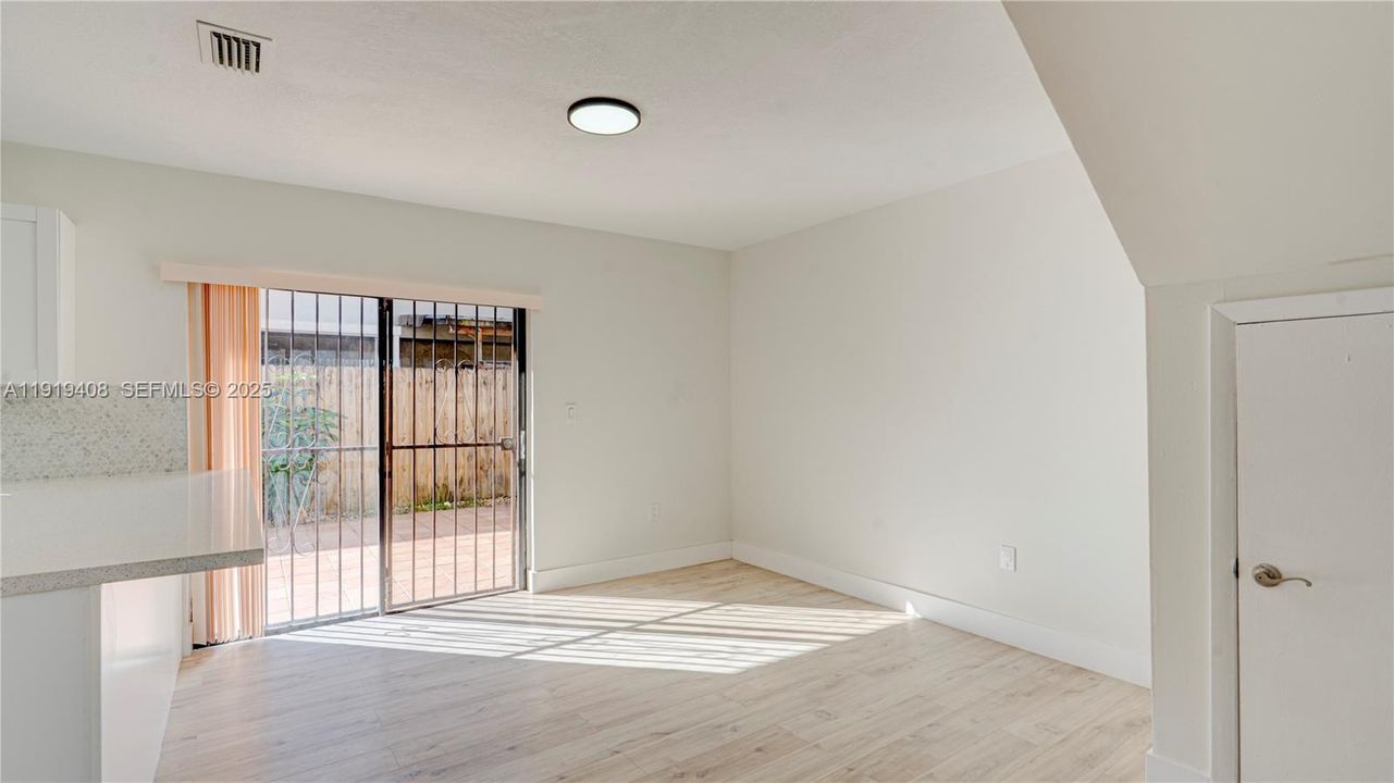 For Sale: $449,000 (3 beds, 2 baths, 1650 Square Feet)