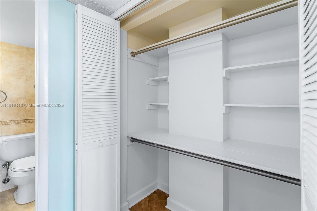 На продажу: $130,000 (1 спален, 1 ванн, 790 Квадратных фут)