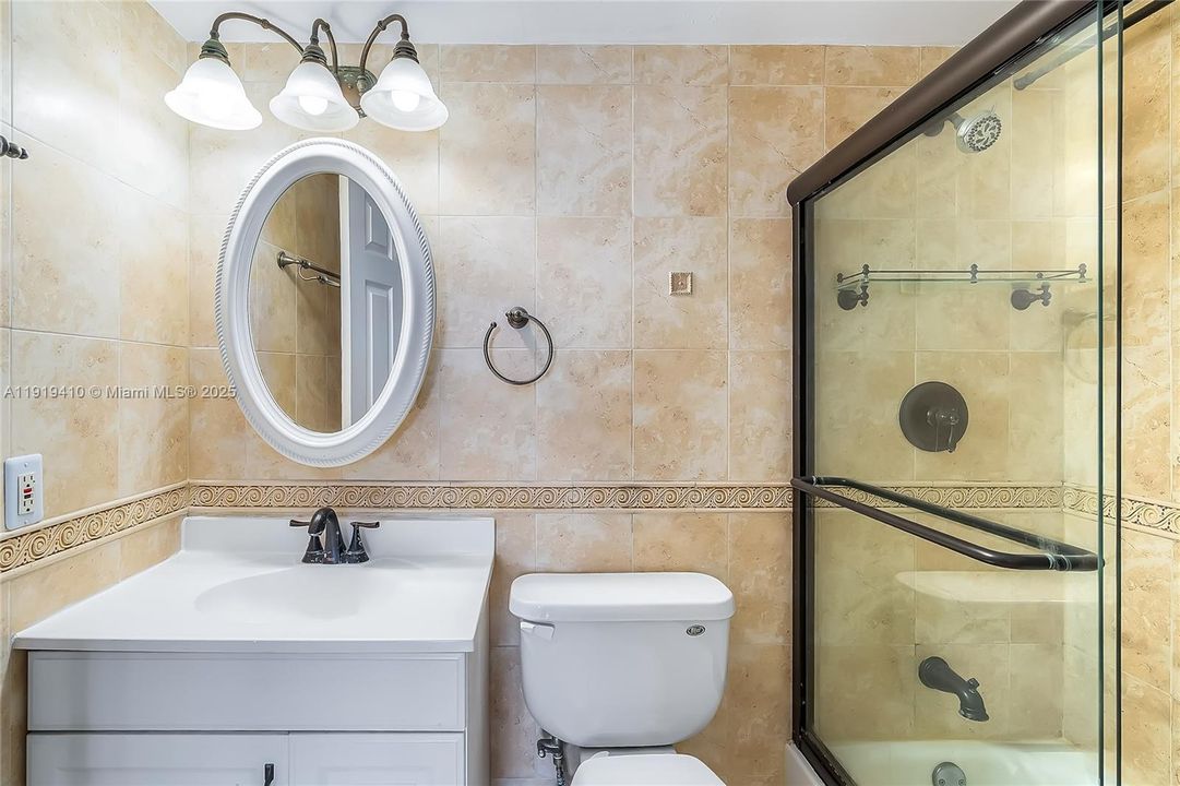 На продажу: $130,000 (1 спален, 1 ванн, 790 Квадратных фут)