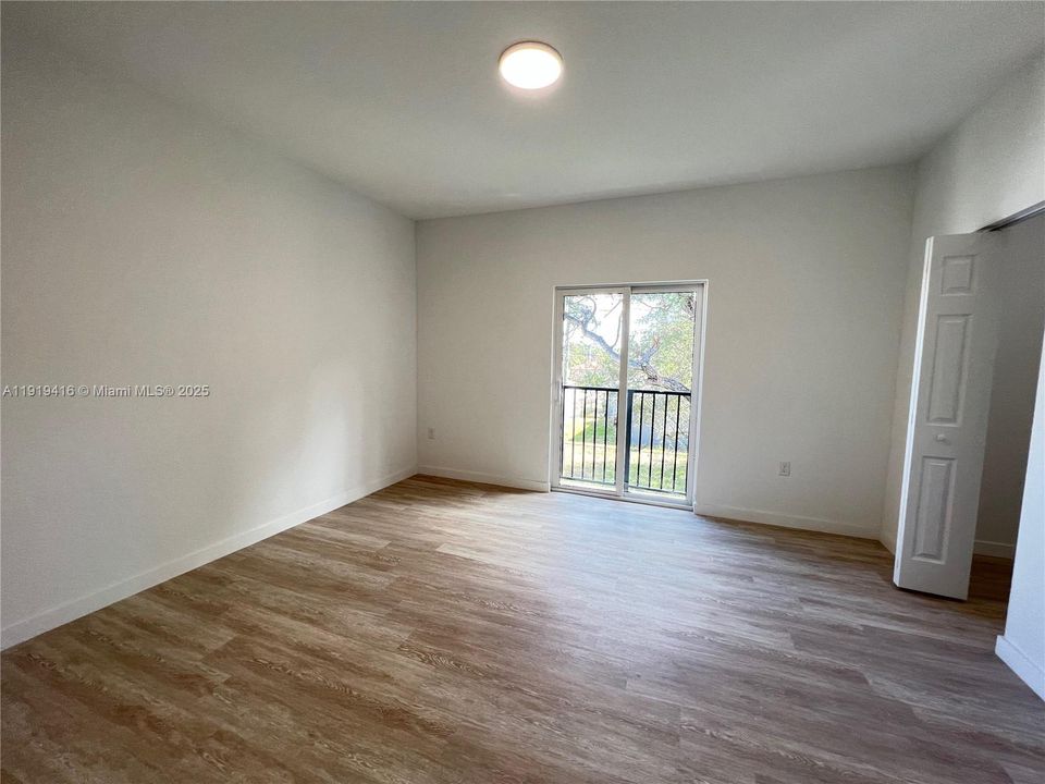 出租: $3,000 (3 贝兹, 2 浴室, 1512 平方英尺)