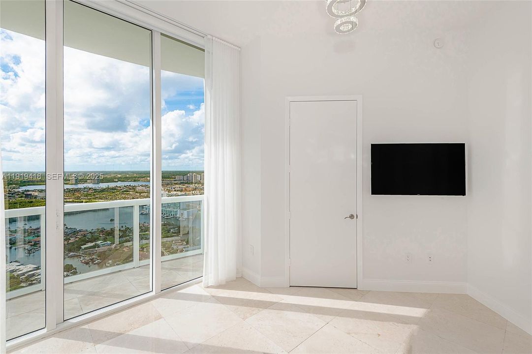 En Renta: $13,000 (3 camas, 3 baños, 2327 Pies cuadrados)