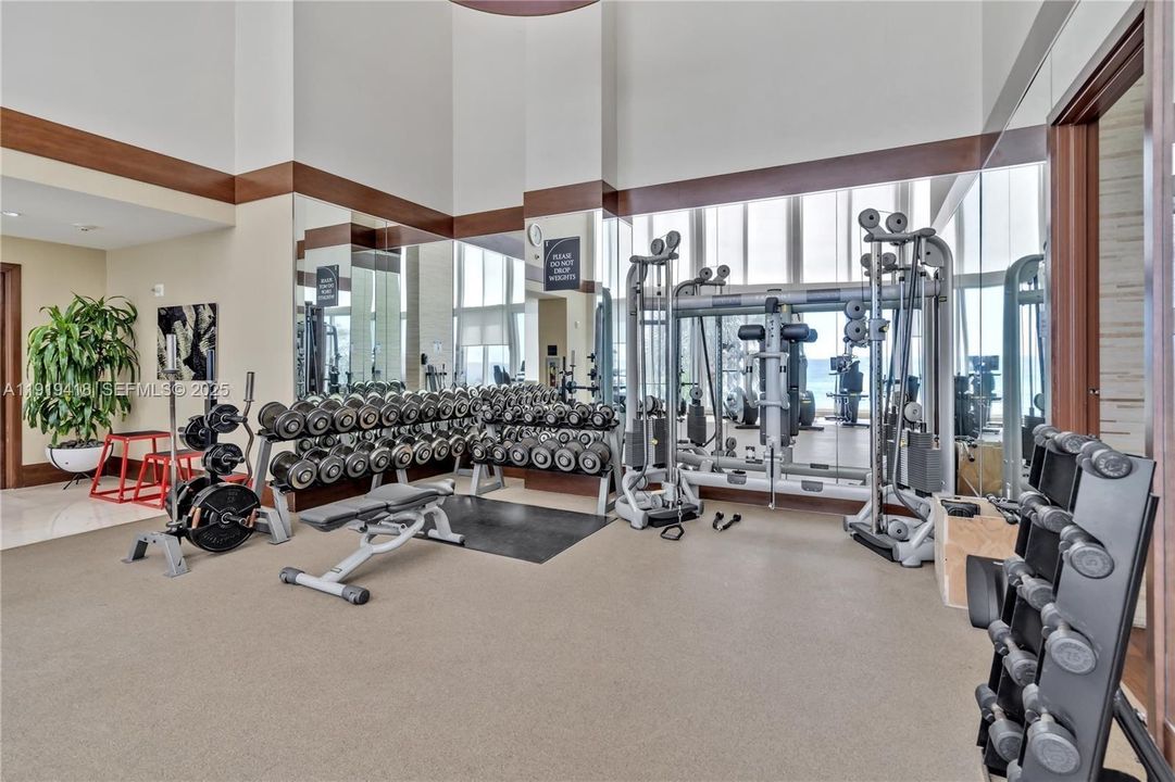 En Renta: $13,000 (3 camas, 3 baños, 2327 Pies cuadrados)