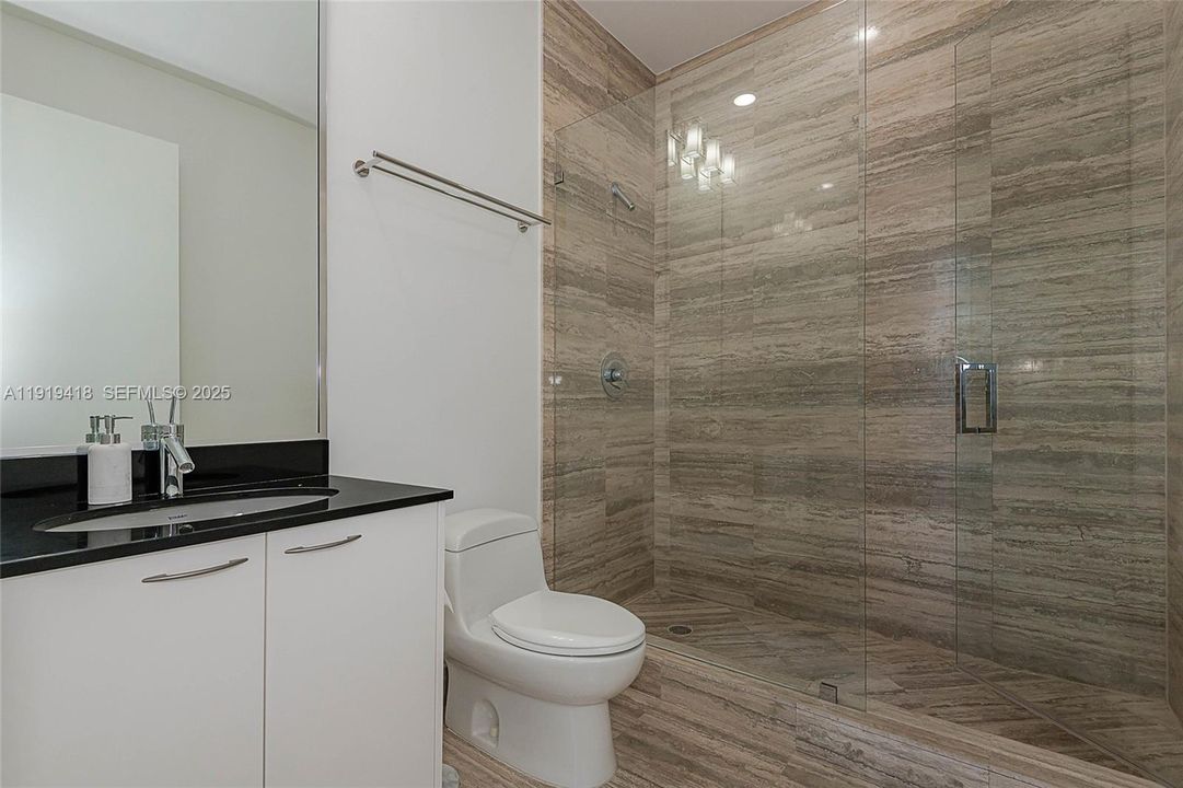 En Renta: $13,000 (3 camas, 3 baños, 2327 Pies cuadrados)