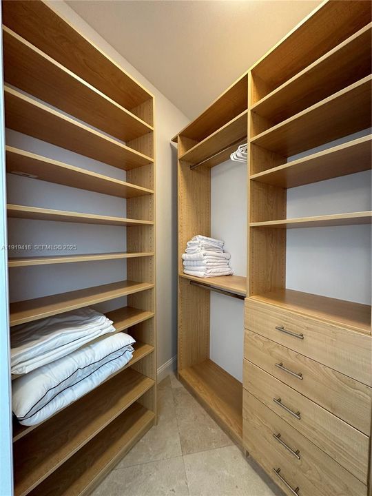 En Renta: $13,000 (3 camas, 3 baños, 2327 Pies cuadrados)