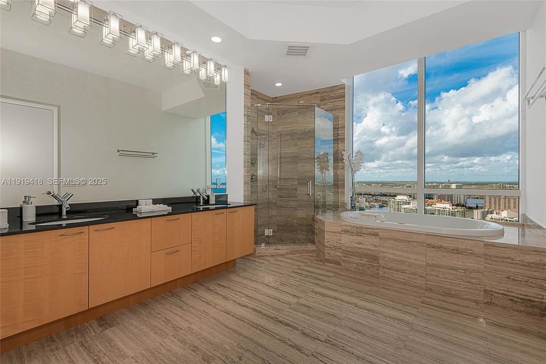 En Renta: $13,000 (3 camas, 3 baños, 2327 Pies cuadrados)