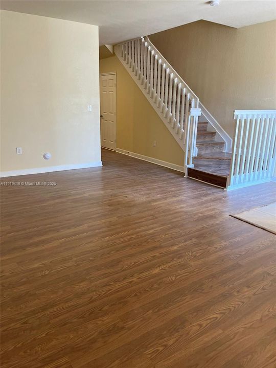 На продажу: $429,000 (3 спален, 2 ванн, 1545 Квадратных фут)