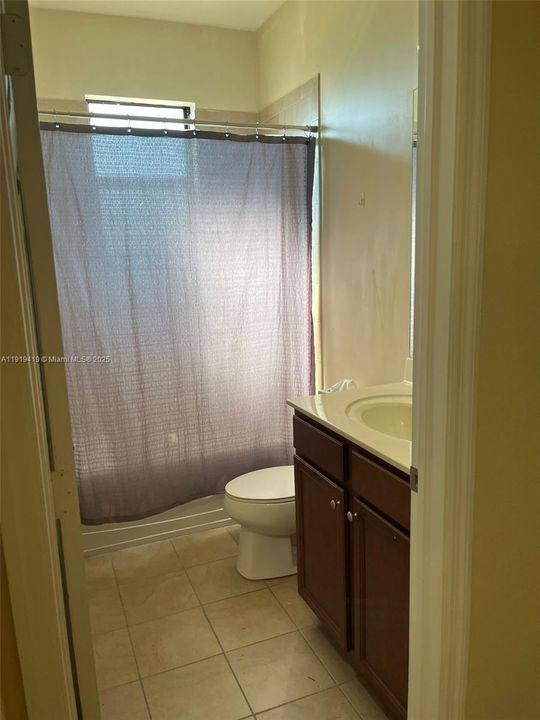 На продажу: $429,000 (3 спален, 2 ванн, 1545 Квадратных фут)