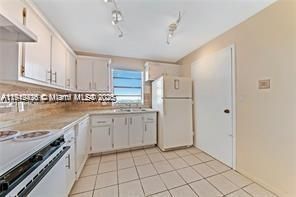 For Sale: $220,000 (2 beds, 2 baths, 1113 Square Feet)