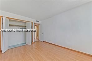 For Sale: $220,000 (2 beds, 2 baths, 1113 Square Feet)