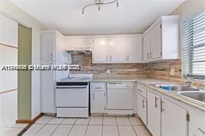 For Sale: $220,000 (2 beds, 2 baths, 1113 Square Feet)