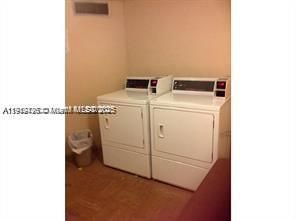 For Sale: $220,000 (2 beds, 2 baths, 1113 Square Feet)