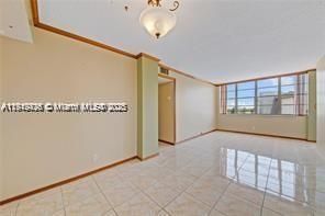 For Sale: $220,000 (2 beds, 2 baths, 1113 Square Feet)