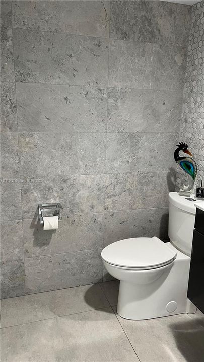 For Sale: $1,750,000 (4 beds, 3 baths, 2392 Square Feet)