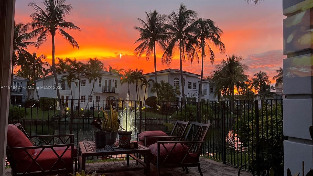 For Sale: $1,750,000 (4 beds, 3 baths, 2392 Square Feet)