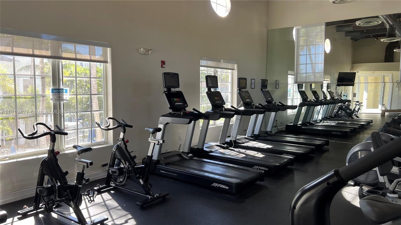 For Sale: $1,750,000 (4 beds, 3 baths, 2392 Square Feet)