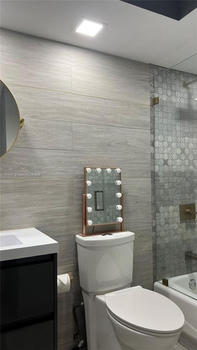 For Sale: $1,750,000 (4 beds, 3 baths, 2392 Square Feet)