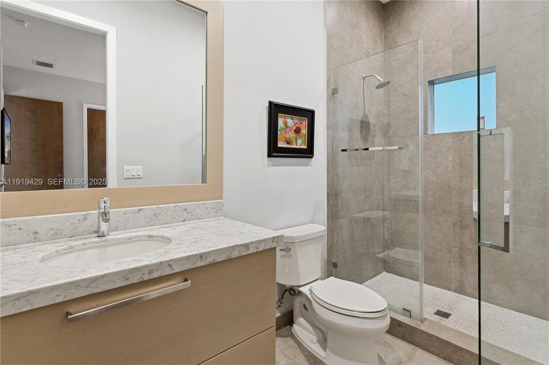 В аренду: $16,000 (4 спален, 4 ванн, 3265 Квадратных фут)