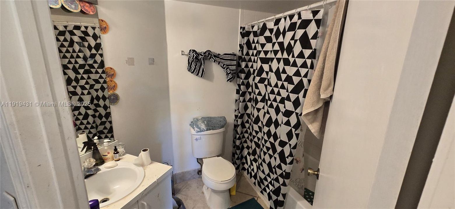 2nd bathroom