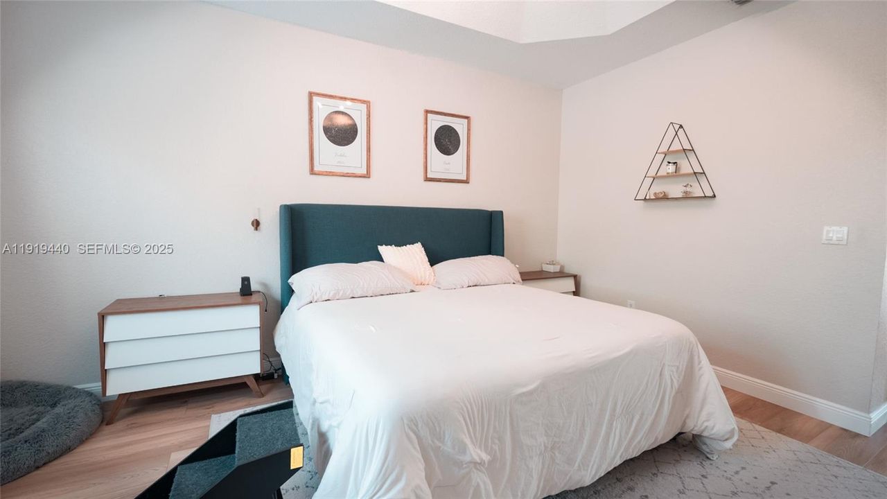 待售: $540,000 (3 贝兹, 2 浴室, 1733 平方英尺)