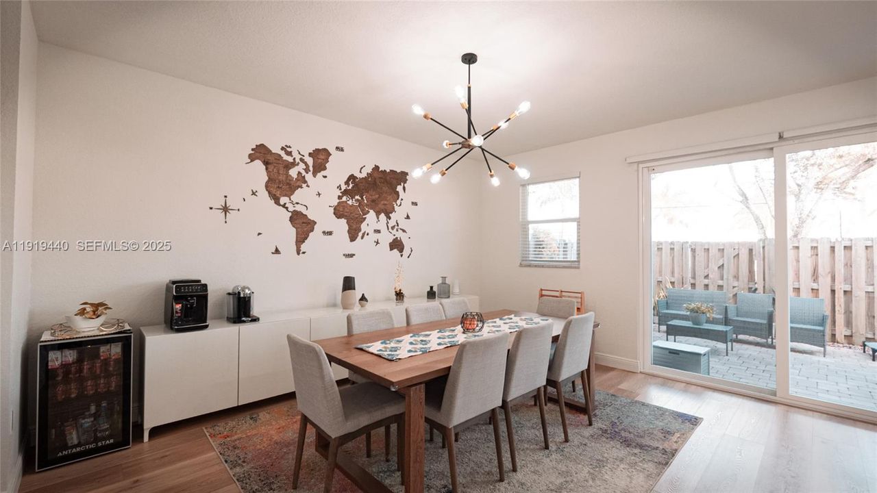 待售: $540,000 (3 贝兹, 2 浴室, 1733 平方英尺)