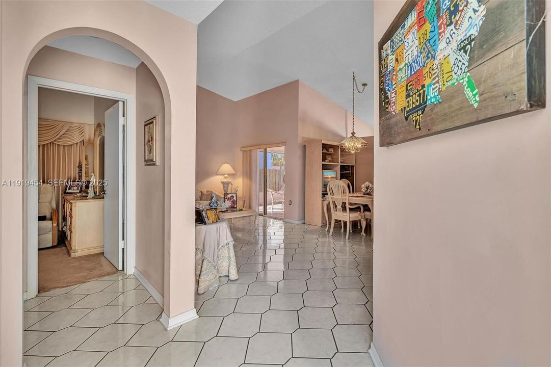 For Rent: $4,000 (3 beds, 2 baths, 2052 Square Feet)