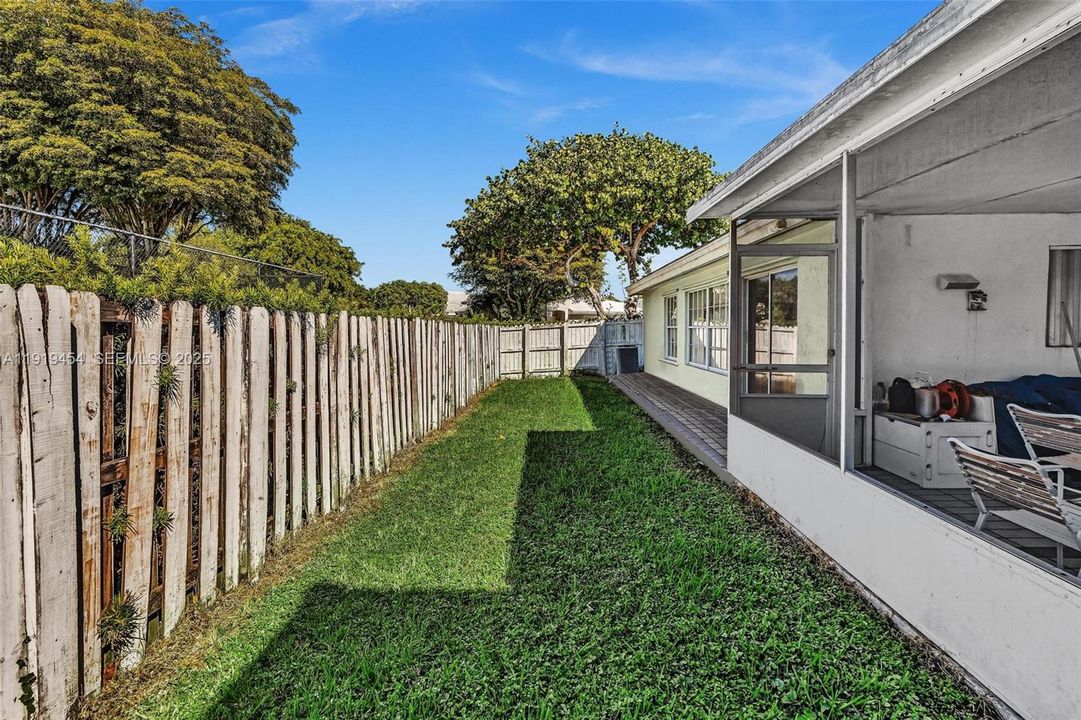 For Rent: $4,000 (3 beds, 2 baths, 2052 Square Feet)