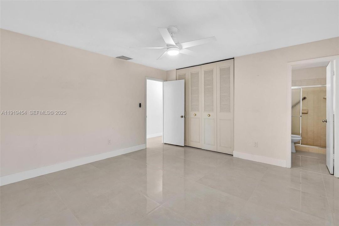 For Rent: $4,000 (3 beds, 2 baths, 2052 Square Feet)