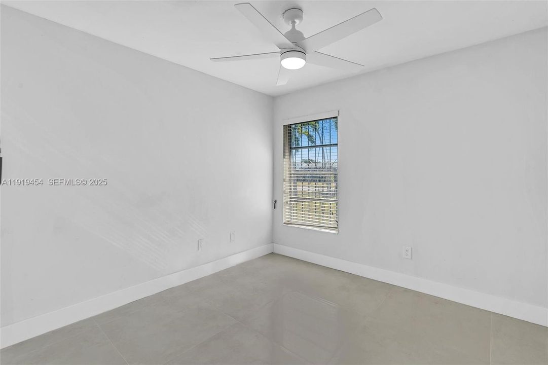 For Rent: $4,000 (3 beds, 2 baths, 2052 Square Feet)