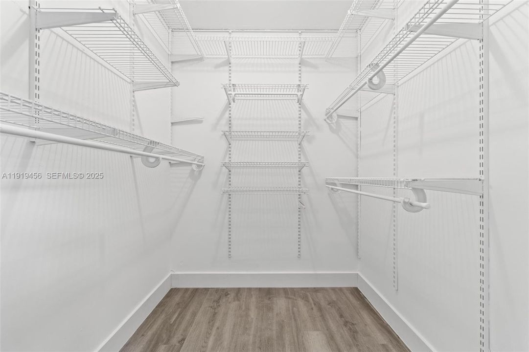 На продажу: $365,000 (2 спален, 2 ванн, 1462 Квадратных фут)