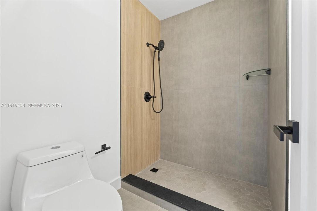 На продажу: $365,000 (2 спален, 2 ванн, 1462 Квадратных фут)