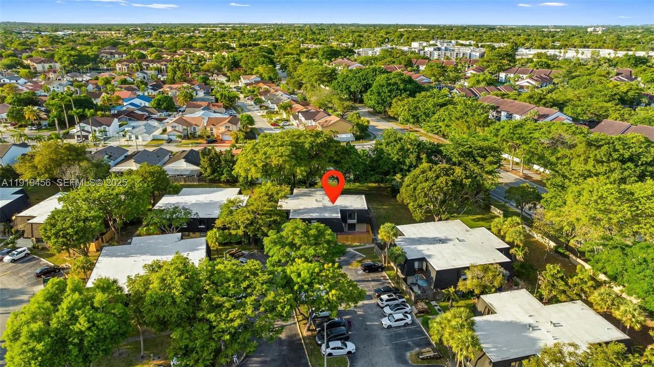 На продажу: $365,000 (2 спален, 2 ванн, 1462 Квадратных фут)