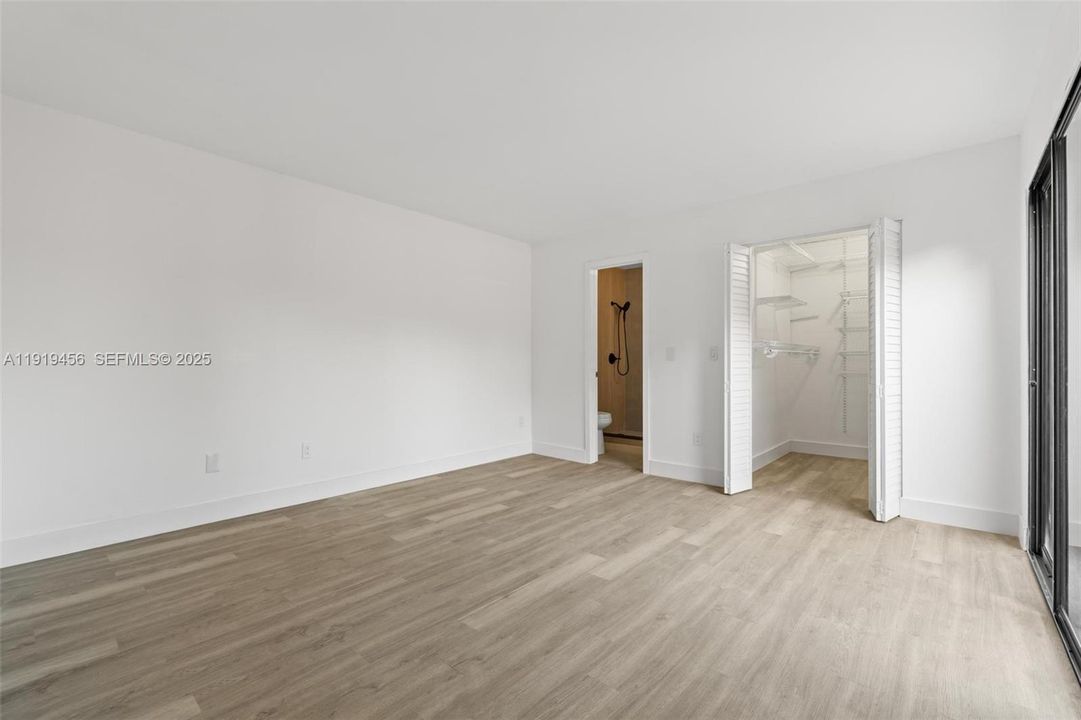 На продажу: $365,000 (2 спален, 2 ванн, 1462 Квадратных фут)