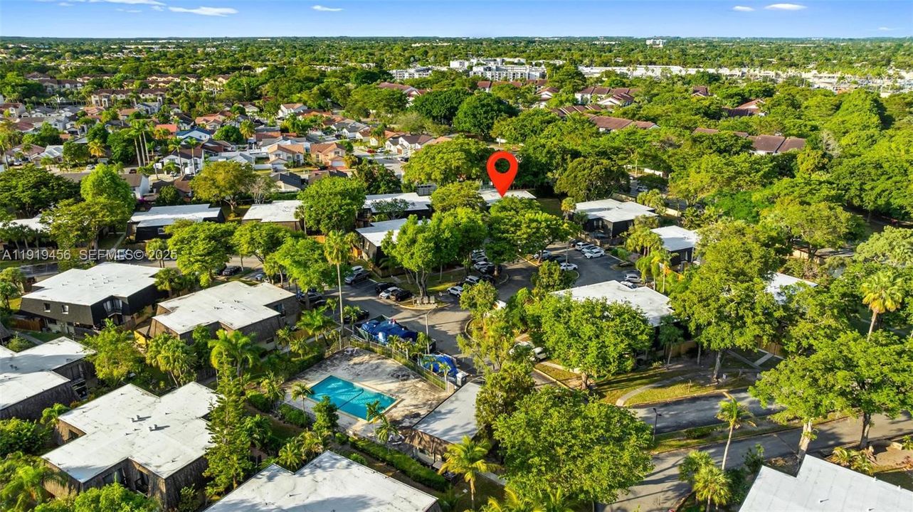 На продажу: $365,000 (2 спален, 2 ванн, 1462 Квадратных фут)