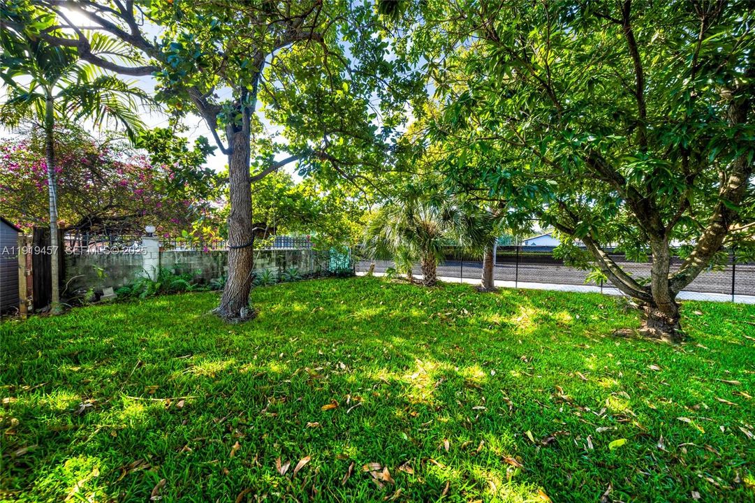 待售: $729,000 (3 贝兹, 2 浴室, 2580 平方英尺)