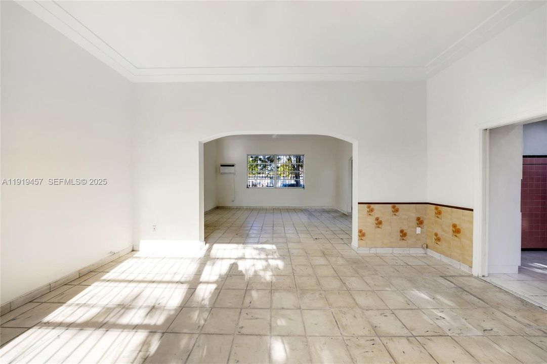 待售: $729,000 (3 贝兹, 2 浴室, 2580 平方英尺)