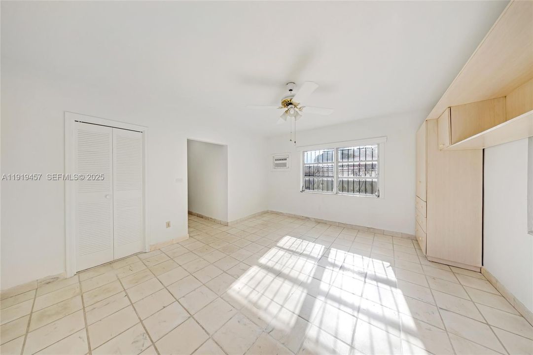 待售: $729,000 (3 贝兹, 2 浴室, 2580 平方英尺)