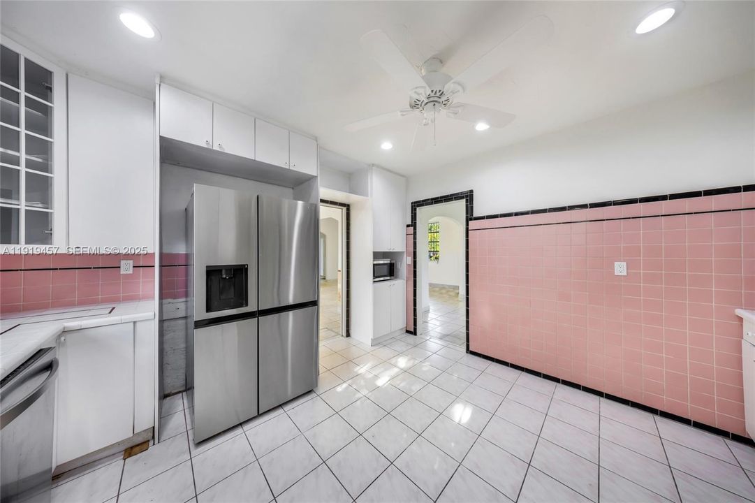 待售: $729,000 (3 贝兹, 2 浴室, 2580 平方英尺)