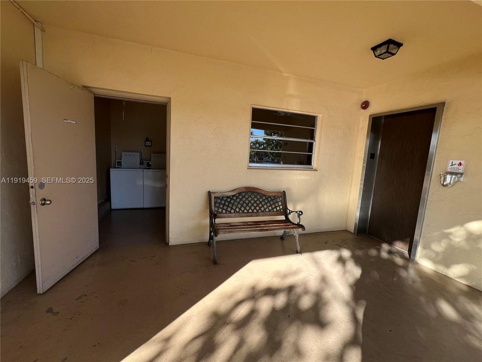 В аренду: $2,400 (2 спален, 2 ванн, 920 Квадратных фут)