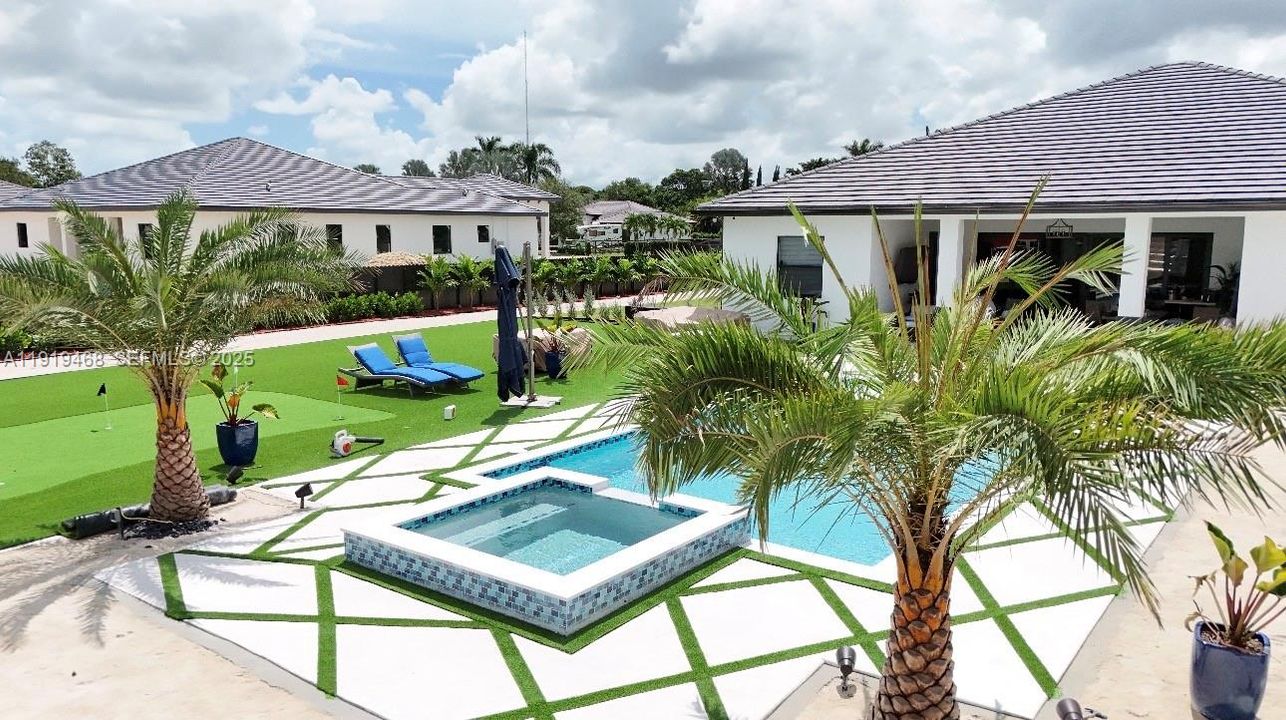 For Sale: $2,200,000 (5 beds, 3 baths, 3104 Square Feet)