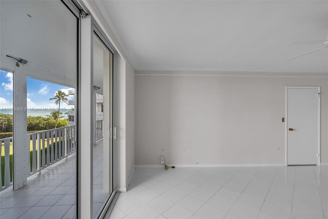 For Sale: $1,750,000 (3 beds, 3 baths, 1952 Square Feet)