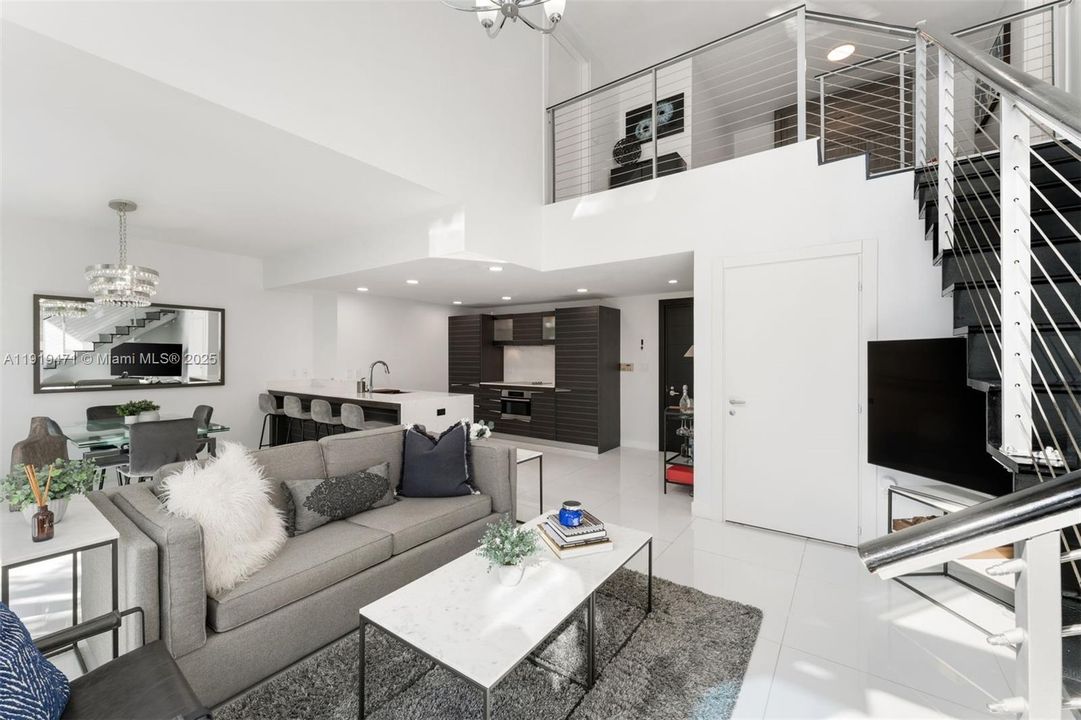 For Sale: $1,170,000 (2 beds, 2 baths, 1430 Square Feet)