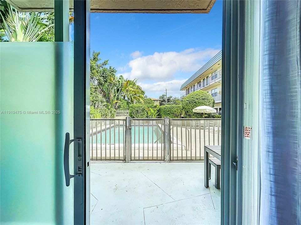 В аренду: $2,850 (1 спален, 1 ванн, 519 Квадратных фут)