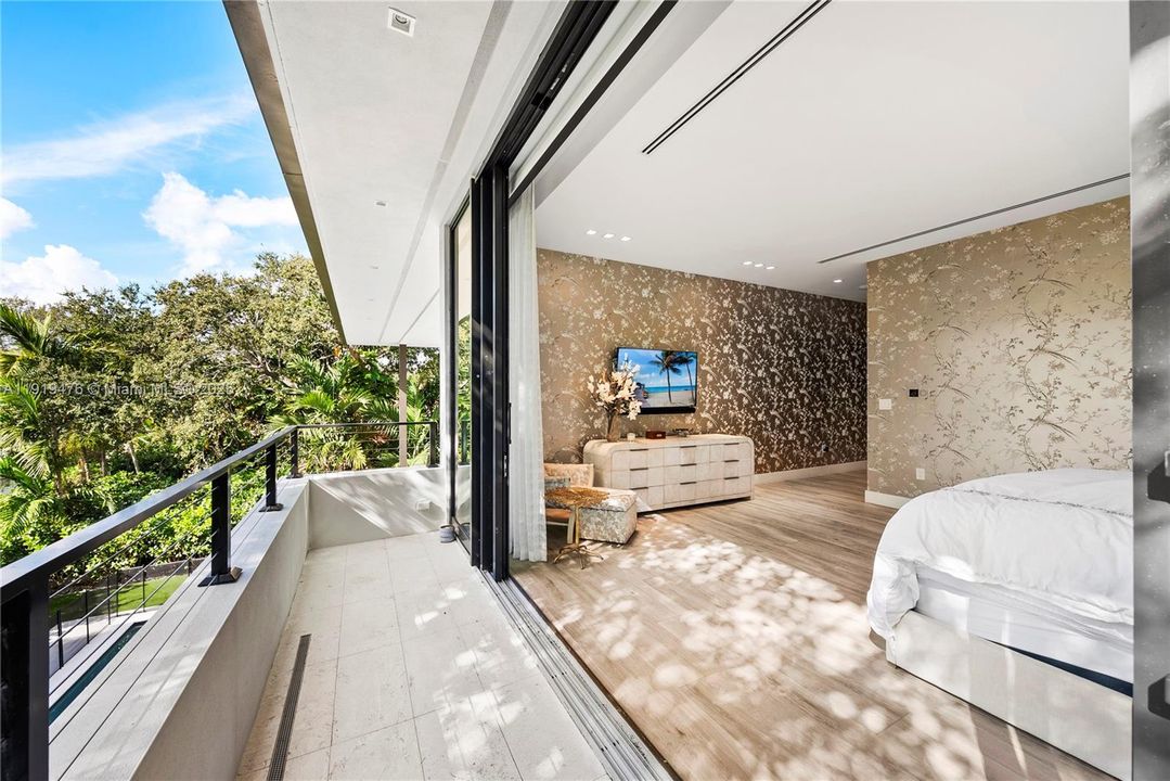 En Venta: $6,439,000 (6 camas, 5 baños, 4727 Pies cuadrados)