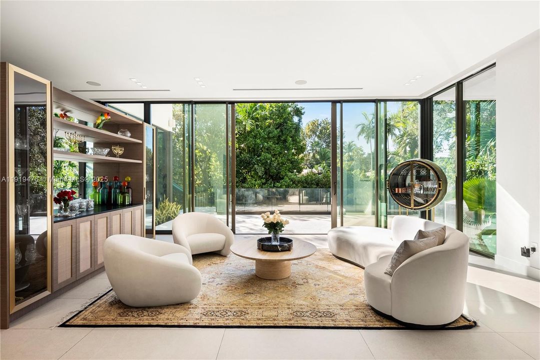 En Venta: $6,439,000 (6 camas, 5 baños, 4727 Pies cuadrados)